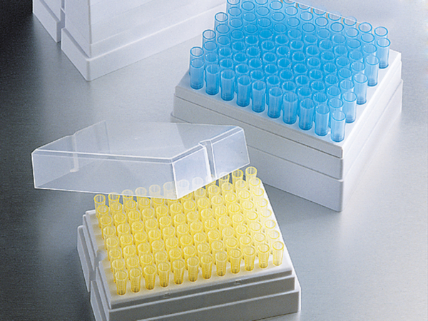 Corning® Universal Fit Racked Pipet Tips