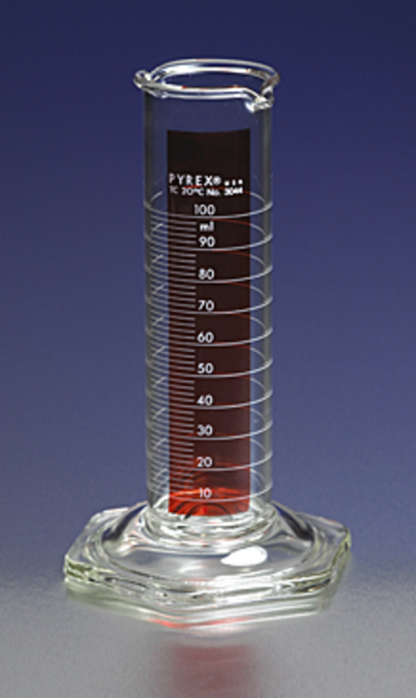 PYREX® Low Form Single Metric Scale Cylinders, Double Pourout, Lifetime Red™, TC