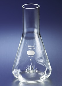 PYREX® Delong Shaker Erlenmeyer Flask with Extra Deep Baffles