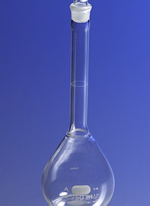 PYREX® Class A Volumetric Flask, Certified and Serialized, with PYREX® Standard Taper Stopper