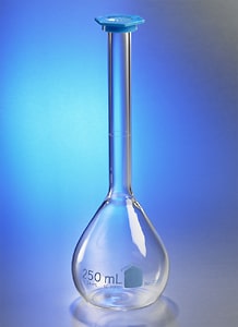 PYREX VISTA Class B, Volumetric Flask with Polyethylene Snap-Cap
